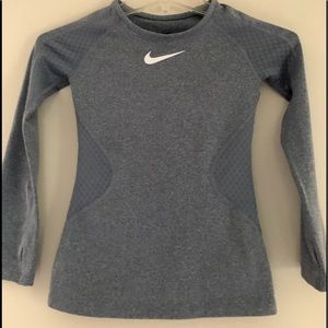 Nike girls from thermal, grey, size S